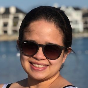 Meet your Posher, Nicole